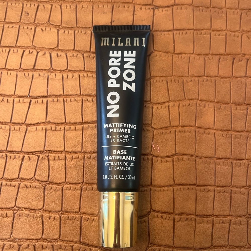 Milani Mattifying Primer with Gold and Black Design